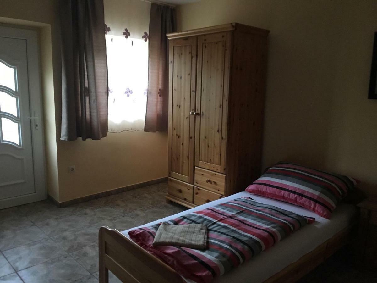 Napfeny Apartman Sárospatak Exterior foto