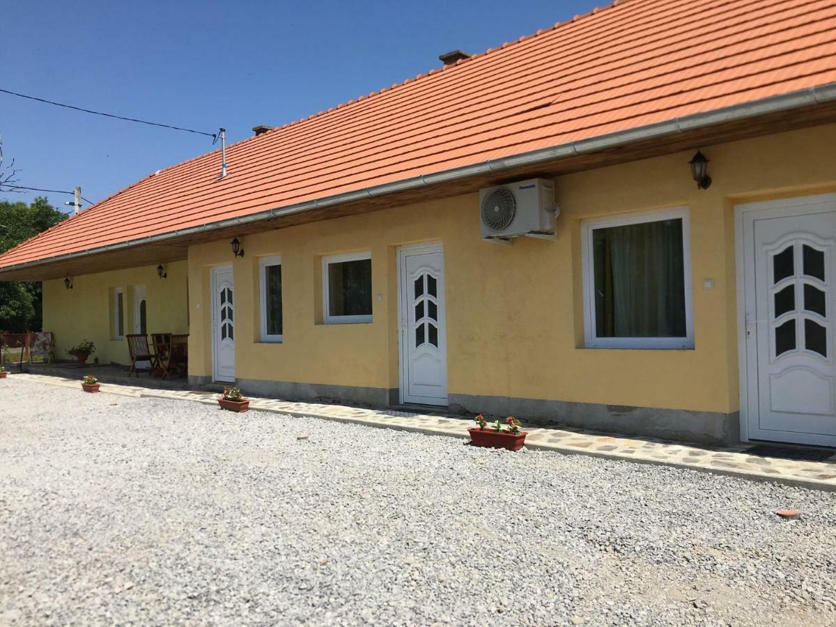 Napfeny Apartman Sárospatak Exterior foto